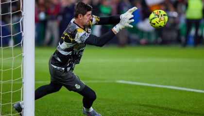 世界杯高清直播-库尔图瓦取得西甲第150场零封，共出战332场比赛+零封场次超45%