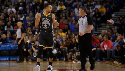 世界杯在线观看-如何看待联盟新规？库里与科尔的想法并不统一