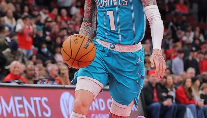 世界杯app下载-斯玛特：拉梅洛·鲍尔投进很多疯狂进球 他从高中开始就这样打球