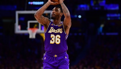 世界杯直播平台-防守+空间都被针对！点名东詹&amp;放空斯玛特 湖人高端局一碰就碎？